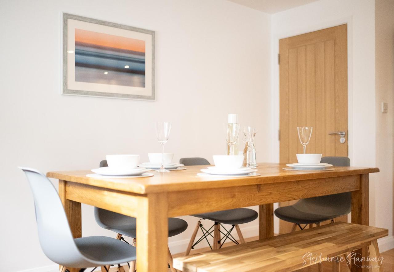 The Lookout, Modern Home From Home, Sleeps 5, With Private Parking & Outside Terrace St. Ives Exterior photo