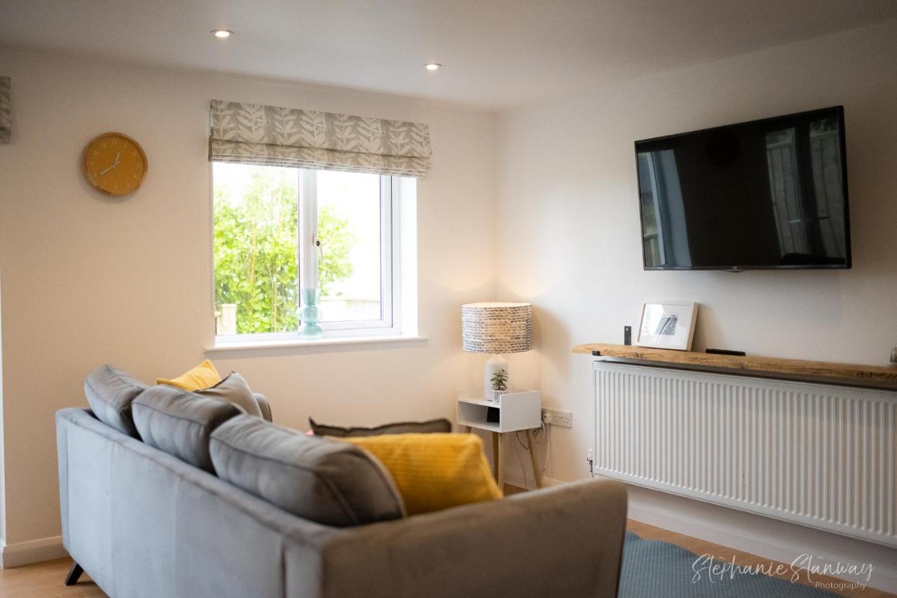 The Lookout, Modern Home From Home, Sleeps 5, With Private Parking & Outside Terrace St. Ives Exterior photo